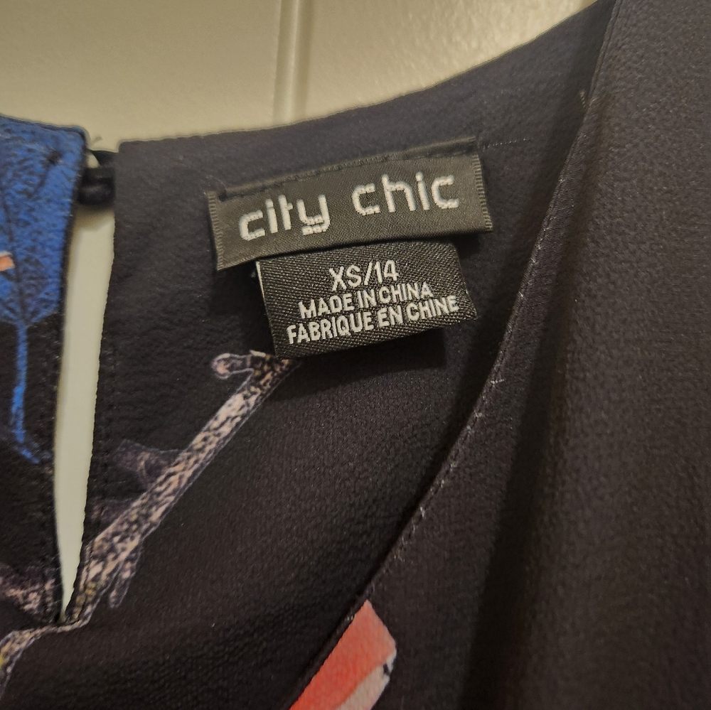 City Chic Size 14 Black Floral - Picture 2 of 16